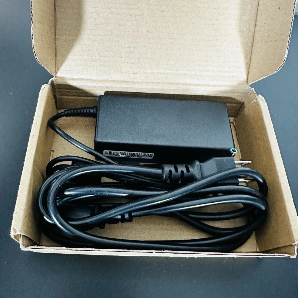 PIOEVTKA 65W 45W HP Laptop Charger Blue Tip Smart Power Adapter Minimalist Tech